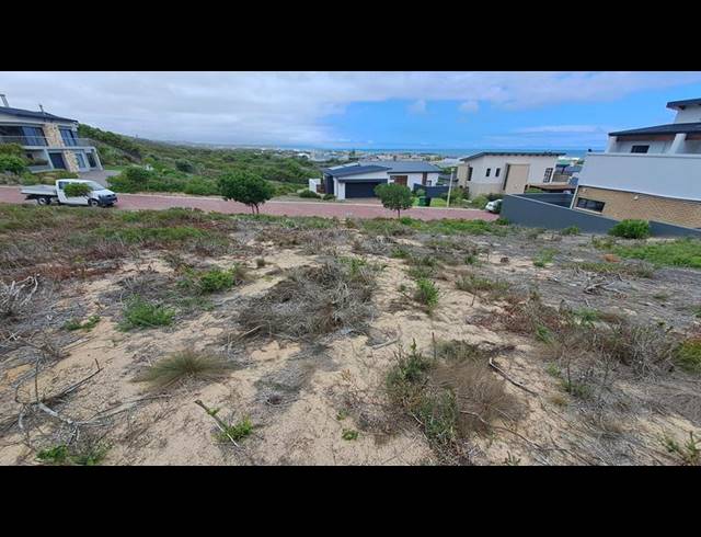LAND FOR SALE IN STILBAAI EAST